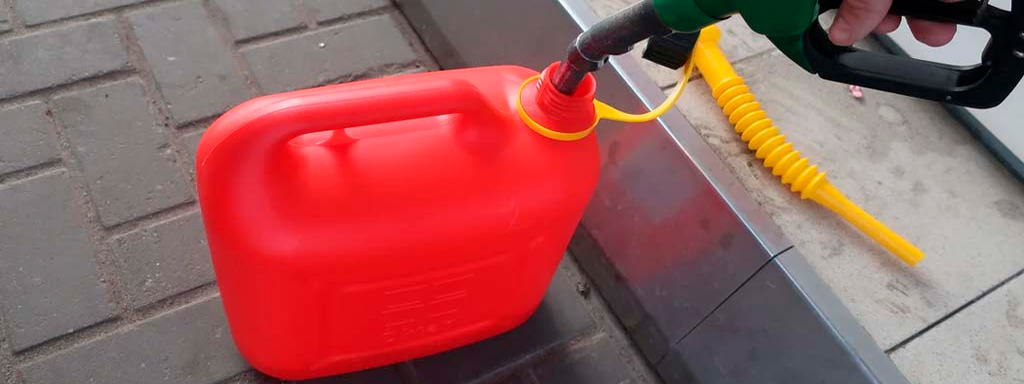 Сколько можно хранить бензин в пластиковой канистре